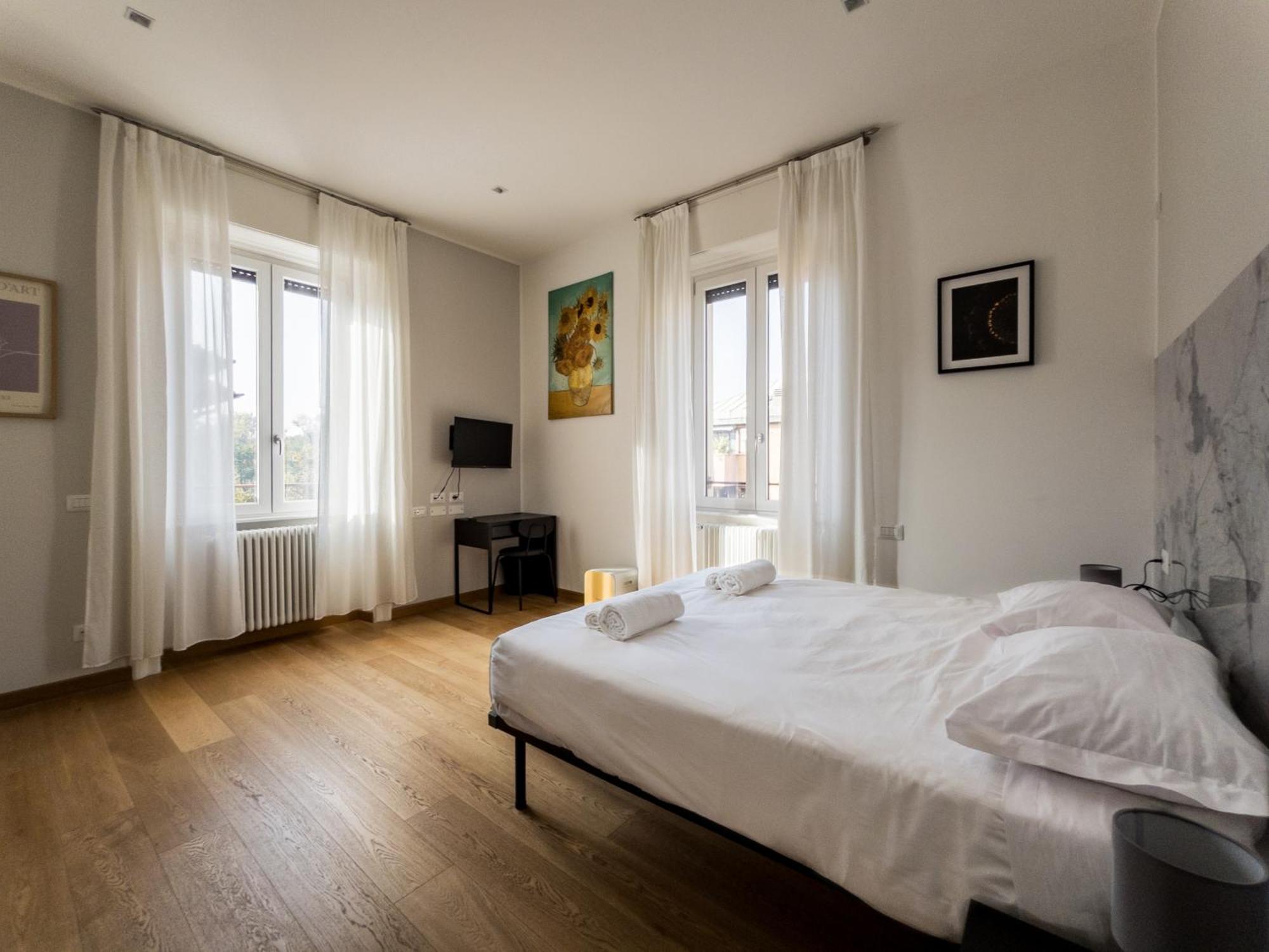 Rrrapido Holy Suites And Rooms - Via Sardegna Милано Екстериор снимка